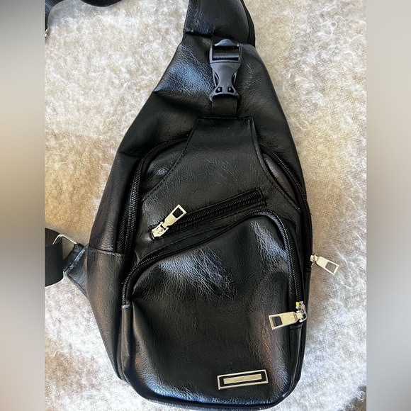 Leather Sling Satchel Bag - Picture 3 of 7